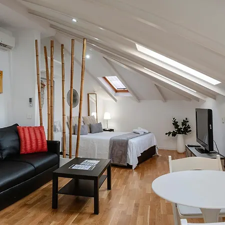 Living4malaga Calderon De La Barca *