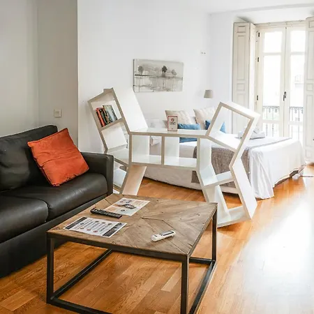 Living4malaga Calderon De La Barca Apartment